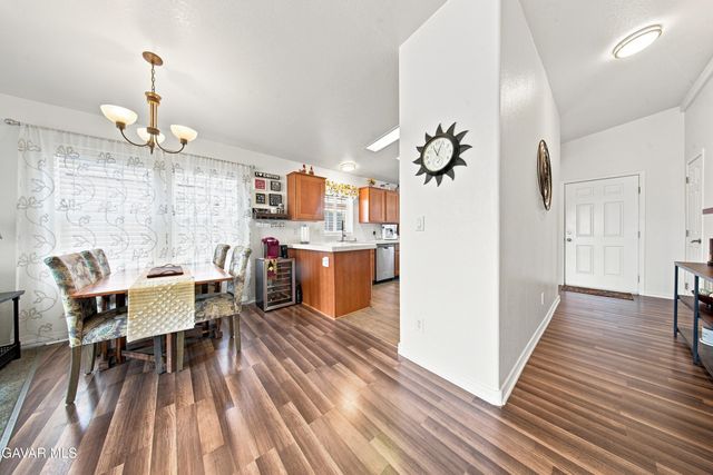 2416 Sunset Ridge Drive, Rosamond, CA 93560
