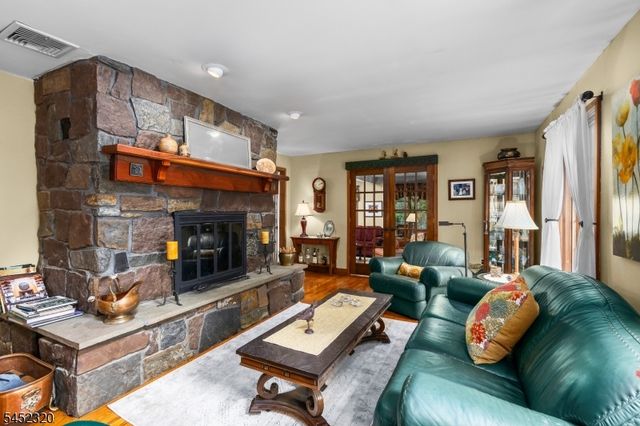 85 Old Turnpike Rd, Washington Twp., NJ 07865