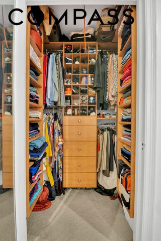 424 E 52nd St Apt 4D, New York City, NY 10022