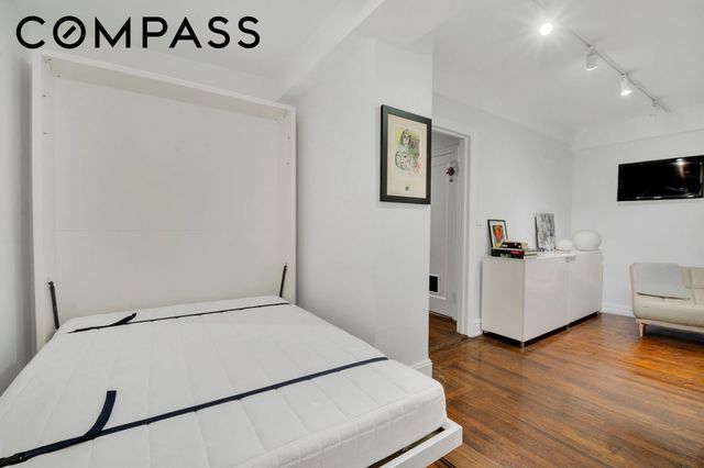 424 E 52nd St Apt 4D, New York City, NY 10022