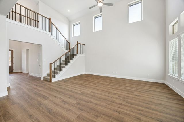 524 Winchester Way, Waxahachie, TX 75165