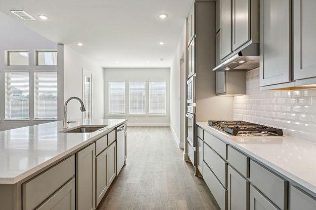 524 Winchester Way, Waxahachie, TX 75165