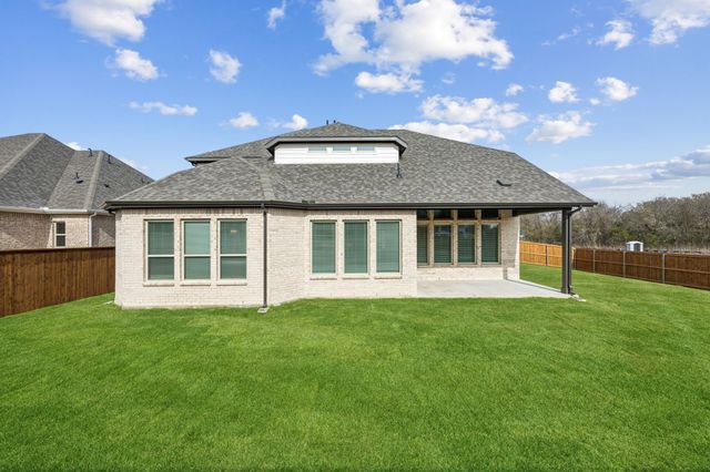 524 Winchester Way, Waxahachie, TX 75165