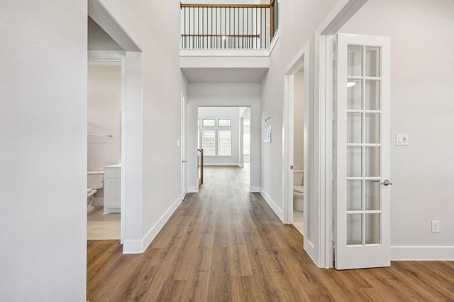 524 Winchester Way, Waxahachie, TX 75165