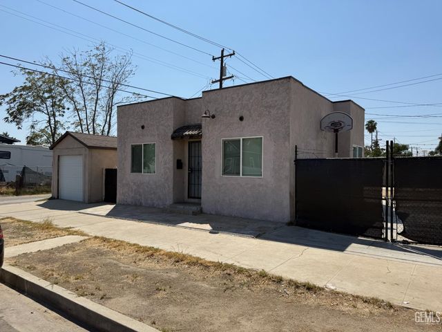 1218 Owens Street, Bakersfield, CA 93305