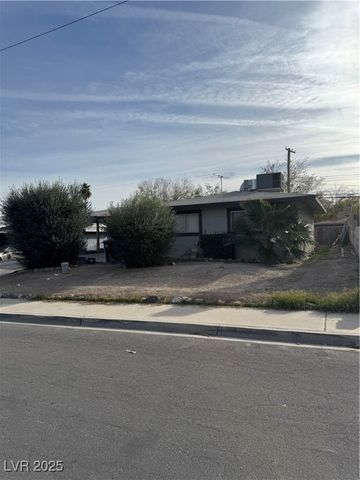201 Frederick Avenue, Las Vegas, NV 89106