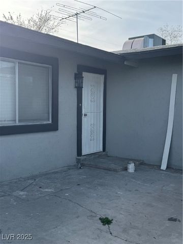 201 Frederick Avenue, Las Vegas, NV 89106
