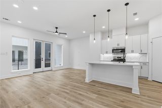 812 Elkhart Street D, Houston, TX 77091