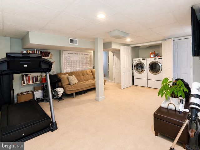 2344 KENDERTON AVE, Abington, PA 19001