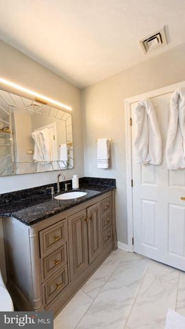 2344 KENDERTON AVE, Abington, PA 19001