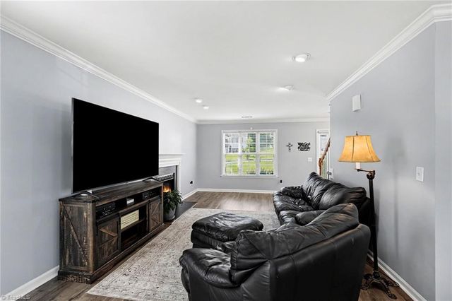 3820 Hunt Chase Drive, Greensboro, NC 27407