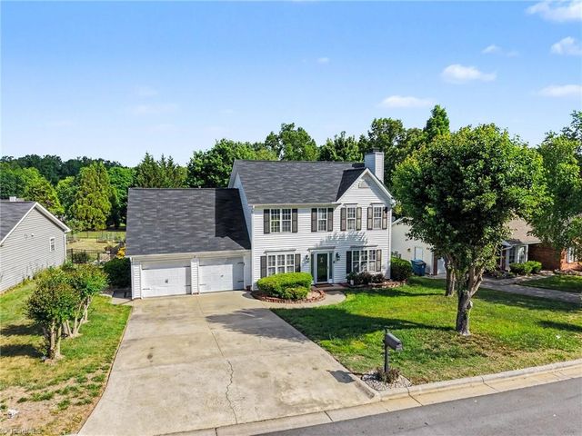3820 Hunt Chase Drive, Greensboro, NC 27407