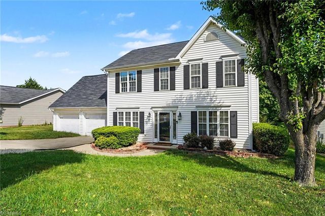 3820 Hunt Chase Drive, Greensboro, NC 27407