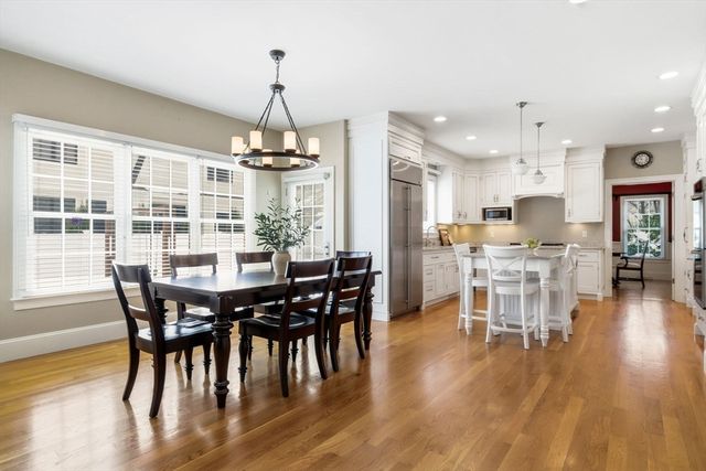 20 Parker Rd, Wellesley, MA 02482