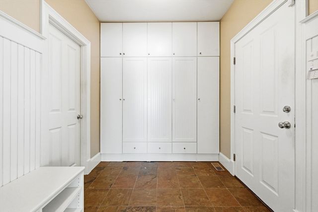 20 Parker Rd, Wellesley, MA 02482