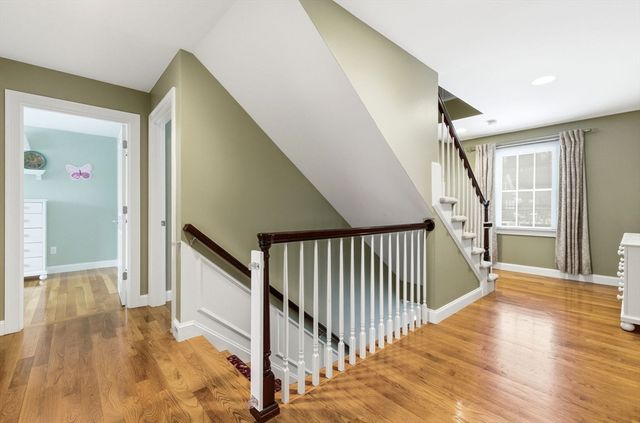 20 Parker Rd, Wellesley, MA 02482