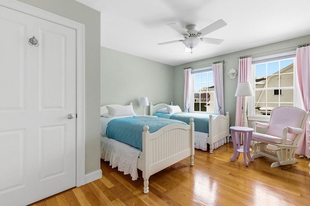 20 Parker Rd, Wellesley, MA 02482