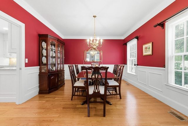 20 Parker Rd, Wellesley, MA 02482