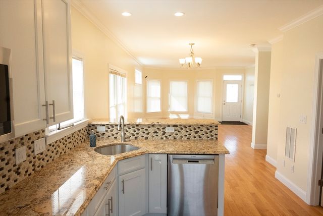 2 Westbrook St 1, Boston, MA 02128