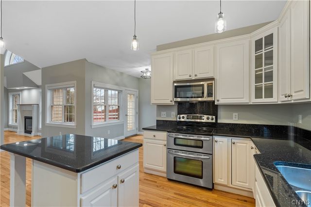 7541 Plum Hollow Circle, Clay, NY 13090