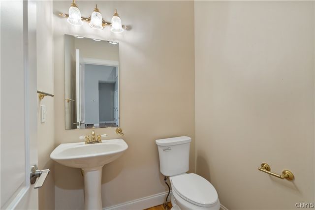 7541 Plum Hollow Circle, Clay, NY 13090