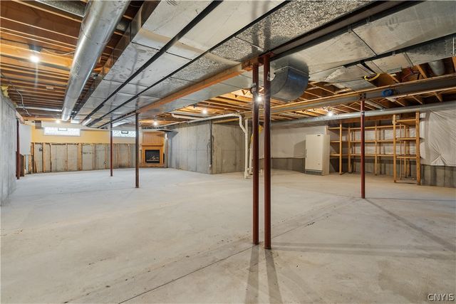 7541 Plum Hollow Circle, Clay, NY 13090