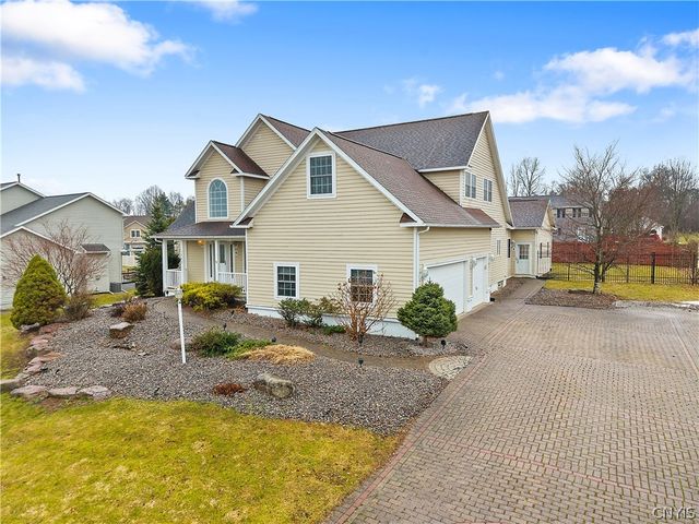 7541 Plum Hollow Circle, Clay, NY 13090