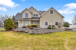 7541 Plum Hollow Circle, Clay, NY 13090