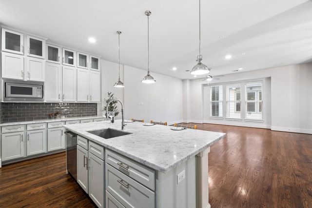 916 Yale Street D, Houston, TX 77008