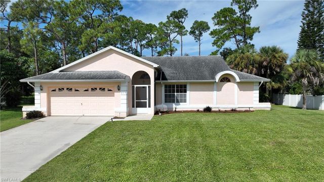 213 Maple AVE N, Lehigh Acres, FL 33936
