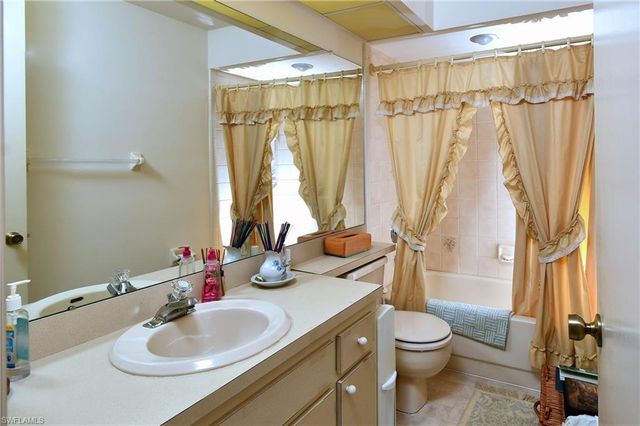 213 Maple AVE N, Lehigh Acres, FL 33936