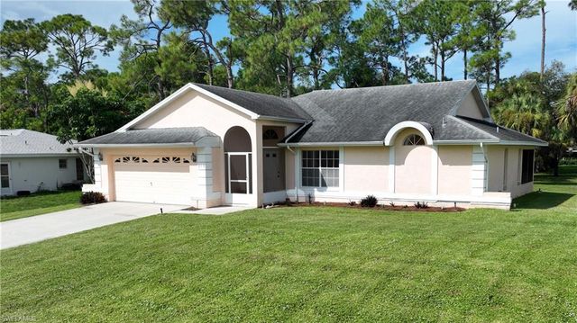 213 Maple AVE N, Lehigh Acres, FL 33936