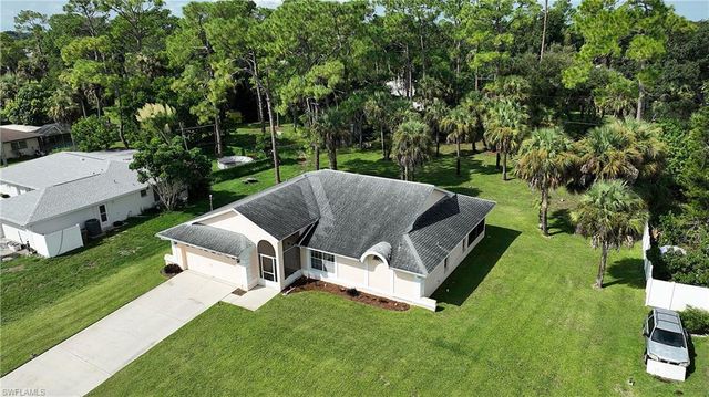213 Maple AVE N, Lehigh Acres, FL 33936