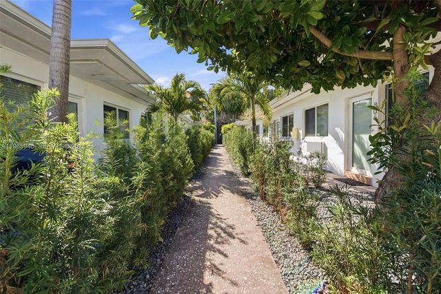 800 85th St, Miami Beach, FL 33141