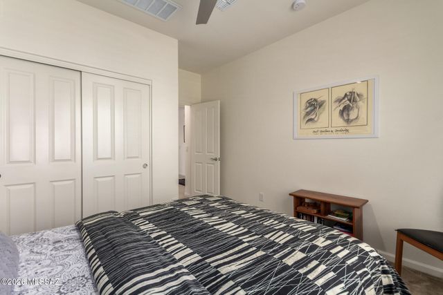 1648 E Horned Lark Drive, Green Valley, AZ 85614