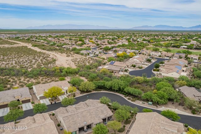 1648 E Horned Lark Drive, Green Valley, AZ 85614