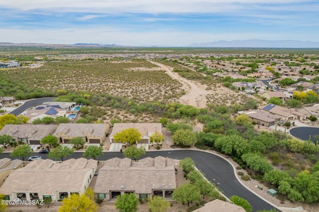 1648 E Horned Lark Drive, Green Valley, AZ 85614