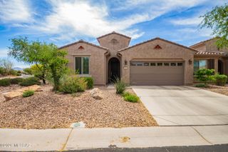 1648 E Horned Lark Drive, Green Valley, AZ 85614