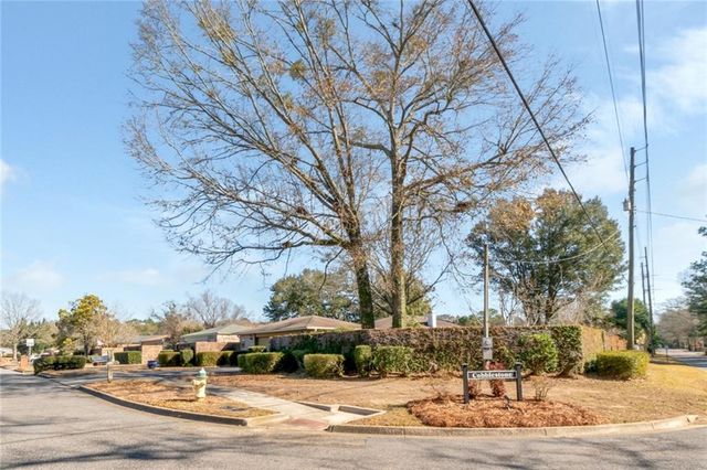 29 Cobblestone W Way, Mobile, AL 36608