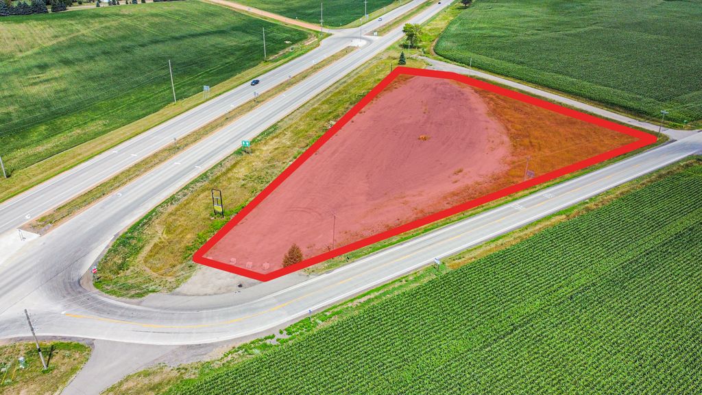 21701 Johnson Memorial Drive, Belle Plaine, MN 56011 — exterior