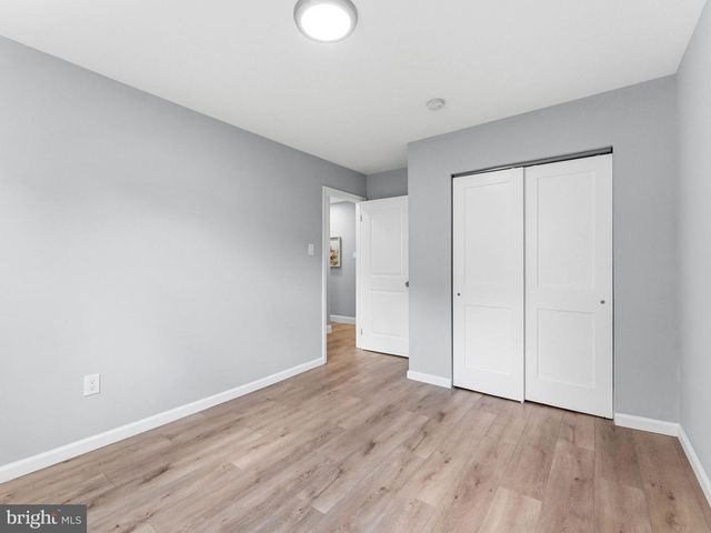 4 NASSAU DR, Willingboro, NJ 08046