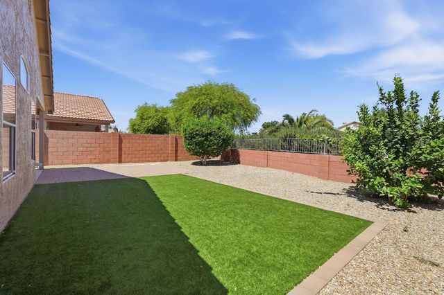 2642 E Hartford Avenue, Phoenix, AZ 85032