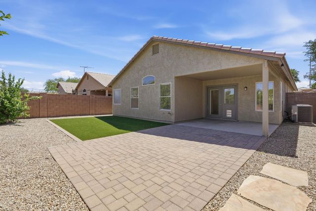 2642 E Hartford Avenue, Phoenix, AZ 85032