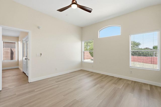 2642 E Hartford Avenue, Phoenix, AZ 85032