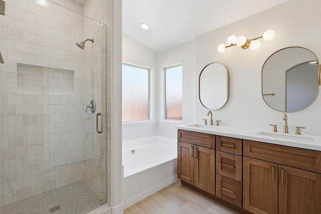 2642 E Hartford Avenue, Phoenix, AZ 85032