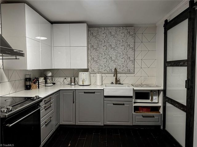 144 W Elm Street, Mount Airy, NC 27030
