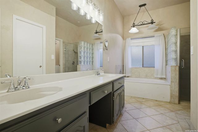 13706 Cedar Canyon, San Antonio, TX 78231