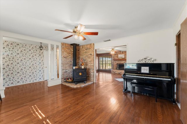 8164 County Road 1200, Mt Pleasant, TX 75455