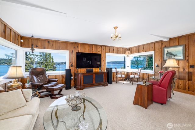 6502 E State Route 106, Union, WA 98592