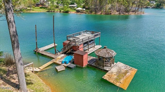 143 Lakeside Drive, Butler, TN 37640